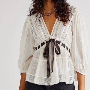 NEW Free People Favorite Romance Lace Top $128 XS Cream
